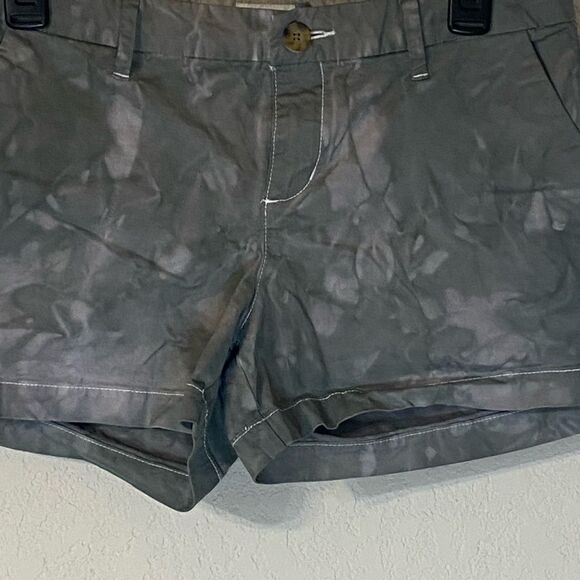 Old Navy Tie Dyed Shorts - Picture 3 of 7